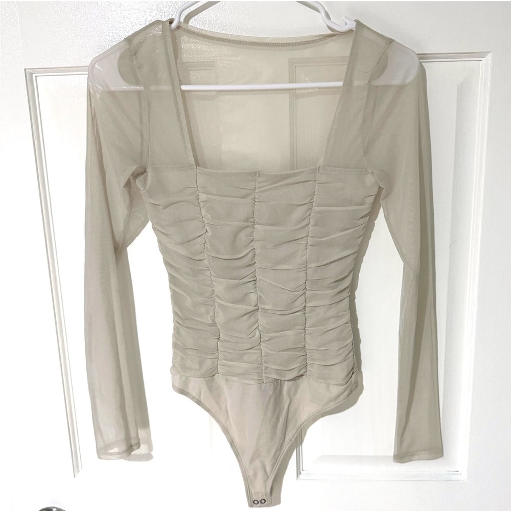 Abercrombie & Fitch Beige Ruched Mesh Long Sleeve Bodysuit XS Square Neck